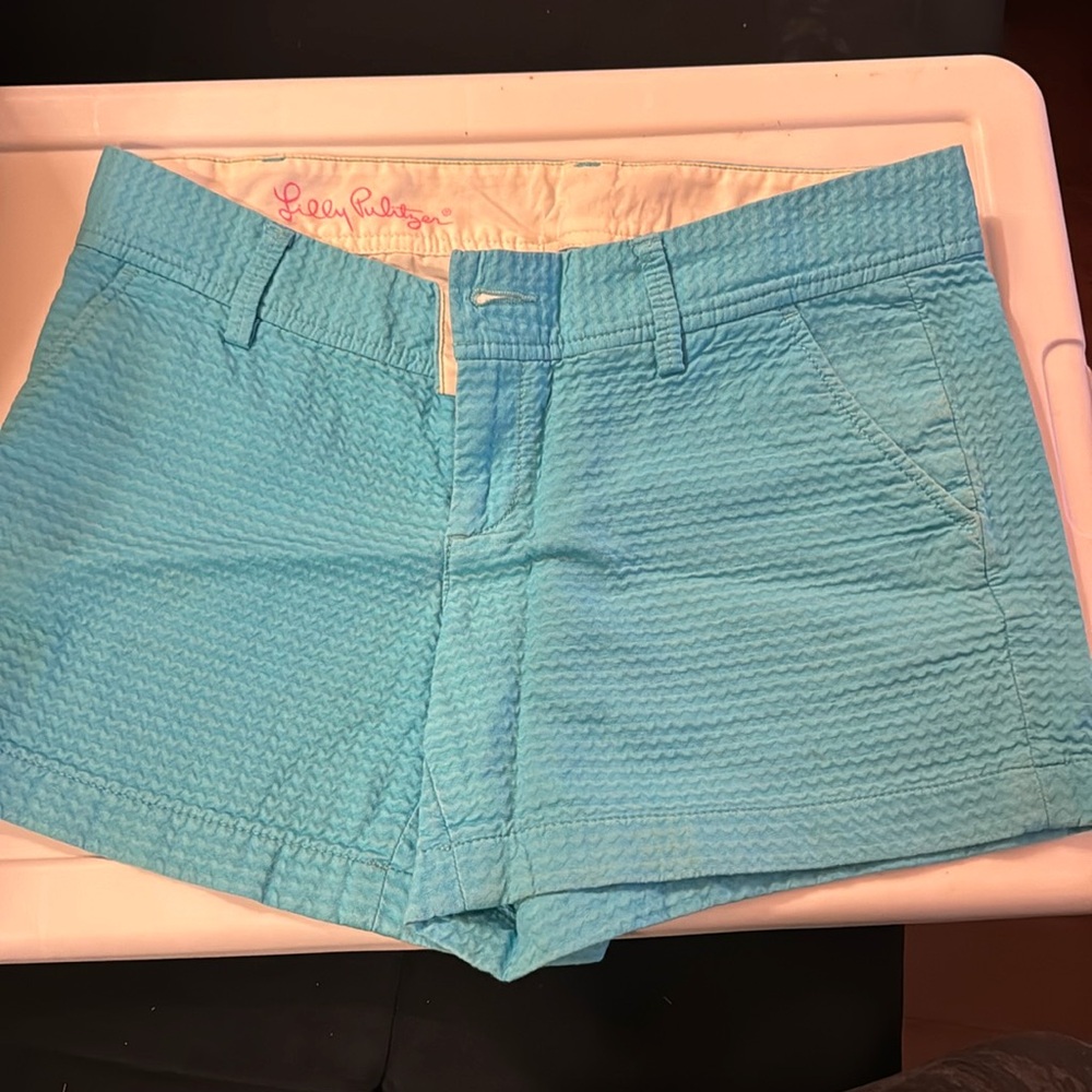 Lilly Pulitzer Blue Callahan Shorts size 6
